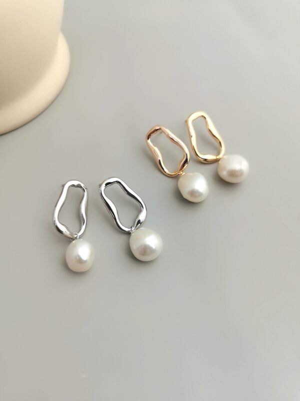 Baroque Irregular Pearl Earrings - Image 5