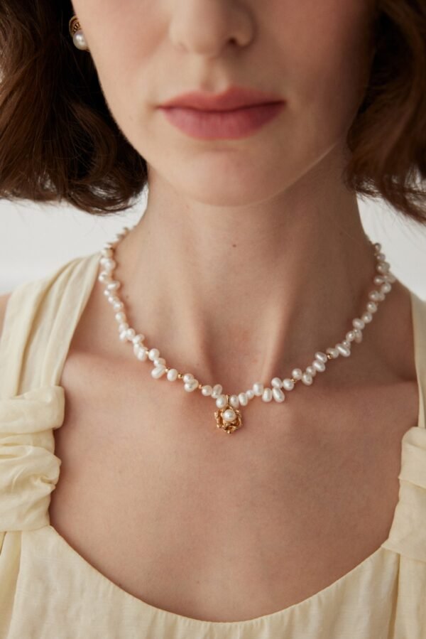 Camellia Pearl Necklace - Image 2